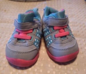 Infant Toddler Girls Garanimals Athletic Shoes Size 2 New pink gray blue slip on