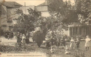 52 WASSY CARTE POSTALE ECOLE PRIMAIRE DESCAVES - Imagen 1 de 2