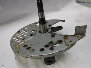 OEM 1999 99 KAWASAKI MOJAVE KSF250 KSF 250 LEFT FRONT SPINDLE KNUCKLE LH O484-12 - Picture 1 of 4