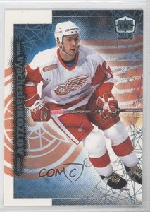 1999-00 Pacific Dynagon Ice Blue Missing Serial Number Vyacheslav Kozlov #74