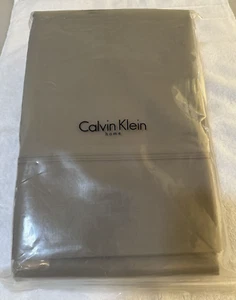 NWT Calvin Klein King FLAT SHEET 'Driftwood' Double row cord, 100% Cotton HK - Picture 1 of 3