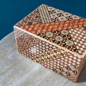 5 Sun 27 Step - Caja Puzzle Yosegi - Hecha a mano en Japón - Imagen 1 de 3