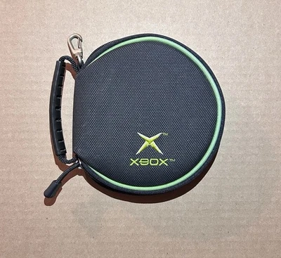 Xbox Carrying Case And Xbox360 Game Lot CHECK DESCRIPTION - Image 1 of 4