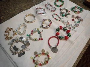 Lot of 17 Holly Christmas costume jewelry  bracelet - red green white silver - Picture 1 of 11