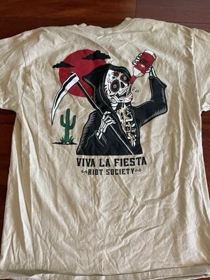 Camiseta Viva La Fiesta Riot Society Para Hombre Talla L Hecha en EE. UU. Pecho 42 Foto 1 de 4