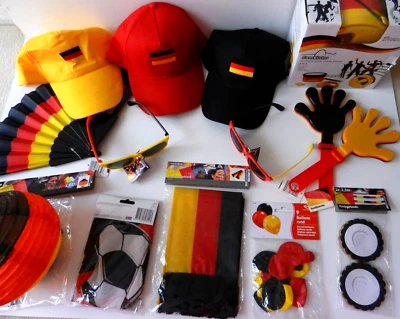 14 Teile Fanartikel Fußball Deutschland Trommel Cap Girlande Brille Fächer Lampe - Bild 1 von 4
