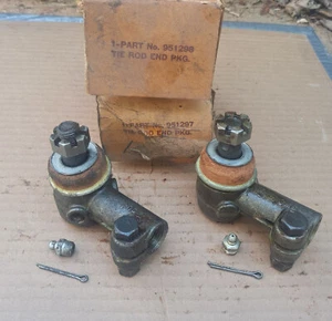 1933-1938 Plymouth Dodge 35 DeSoto SF NOS MoPar R/L TIE ROD END PKG - Picture 1 of 2