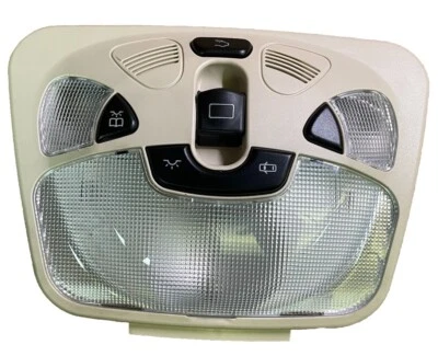 Lámpara de luz domo superior Mercedes-Benz Clase C W203 2000-2007 A2038205501 Hella Foto 1 de 3