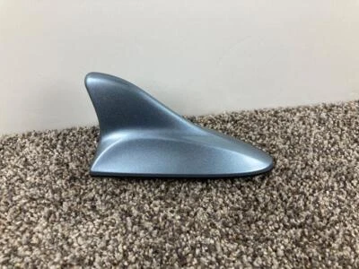 09-12 Hyundai Genesis SEDAN W/GPS Shark Fin Antenna Steel/Sterling Blue Roof OEM - Image 1 of 4