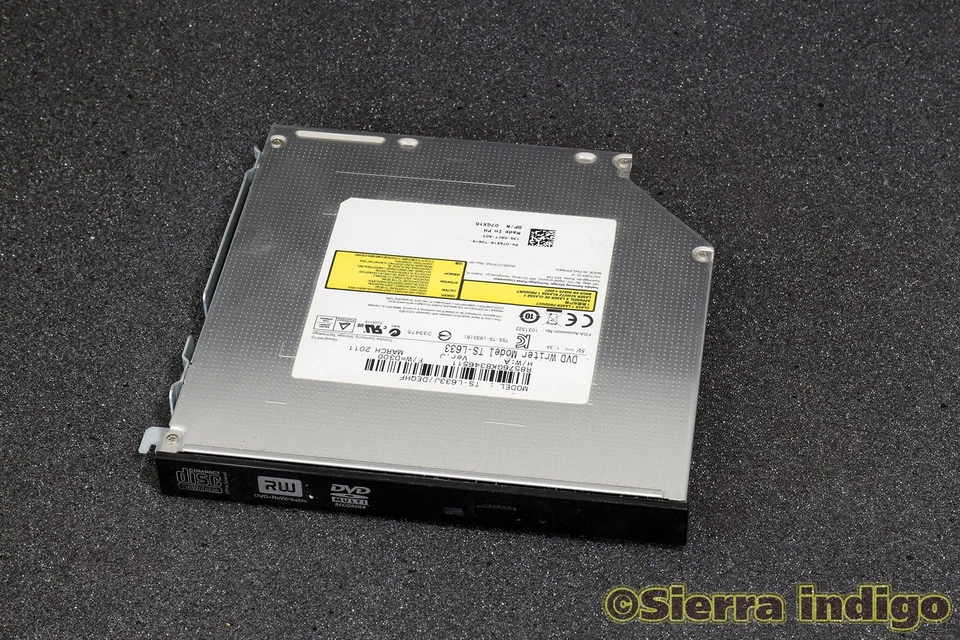 Dell 7GX16 07GX16 DVD-RW Disk Drive TS-L633 - Image 1 of 1