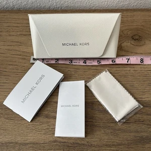Michael Kors weiße große Sonnenbrille Brille Hartschalenetui mit Tuch echt NEU - Bild 1 von 3