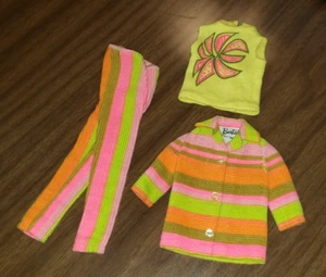 TRAJE DE 3 PIEZAS BARBIE VINTAGE AÑOS 60 #1846 TRAIL BLAZERS ¡SÚPER BONITO! - Imagen 1 de 6