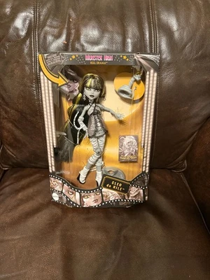 Monster High Cleo De Nile Reel Drama Fashion Doll IN HAND Mattel  - Image 1 of 2