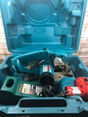 MAKITA 5630D 14.4V CORDLESS CIRCULAR TRIM SAW 6-1/2" w/ Charger and Battery - Image 1 of 4