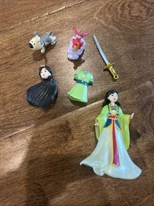 Disney Prinzessin Mulan Snap On Puppe Dress Up Figur Set - Bild 1 von 5