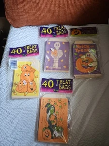 Vtg 1995/1993 FUN WORLD USA Halloween Trick or Treat Bags 4 designs Sealed - Picture 1 of 6