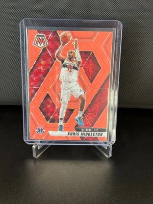 2024-25 Panini Mosaico Khris Middleton #151 Laranja Fluorescente Prizm /75 - Imagem 1 de 2