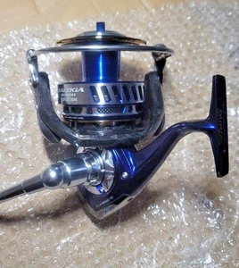 Carrete de expedición [☆Bueno+++/Revisado] Daiwa 14 Saltiga 8000H Japón "Excl. Deberes - Imagen 1 de 24
