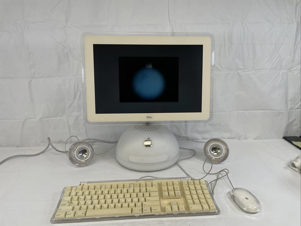 Vintage Apple iMac M6498 G4 15" w/ Speakers/Keyboard & Mouse 800 MHz-75GB-512MB - Image 1 of 4