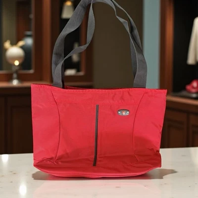 Bonito VICTORINOX. Bolso de Mano Ejército Suizo Rojo Lona 16.5" x 13" (B5) Foto 1 de 4