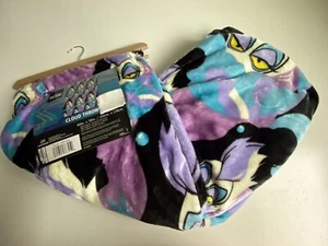 Disney Villains Little Mermaid Ursula Peek Soft Throw Blanket 60 X 70” NEW - Picture 1 of 9
