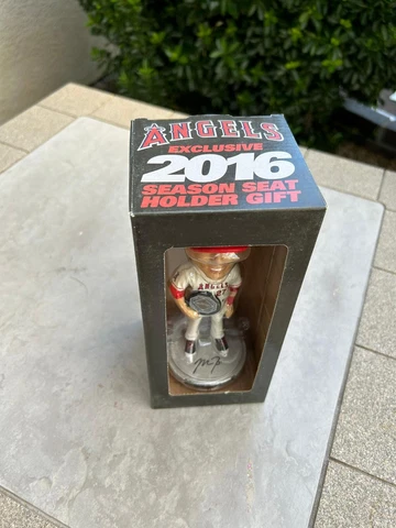 Mike Trout bobblehead 2016 Season Set Holder Gift Cover