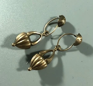Victorian 9ct Yellow Gold Hook Earrings A70017 - Picture 1 of 2