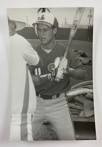 Joe Siddall (1989) Montreal Expos Vintage Baseball Postcard PCME - Picture 1 of 2