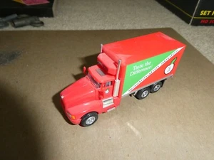 Model Power HO Scale Plastic Metal Washington Apples Delivery Truck - Picture 1 of 2