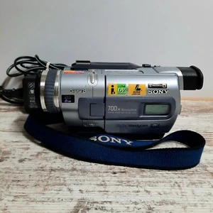 PARA REPUESTOS/REPARACIÓN Videocámara Sony SteadyShot Digital 8 Handycam 700x DCR-TRV530 - Imagen 1 de 9
