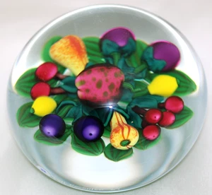 SUPERB Large Ken ROSENFELD Mixed Fruit & Berries BOUQUET Art Glass PAPERWEIGHT - Picture 1 of 9