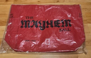 BOLSO DE MANO OFICIAL DE LADY GAGA MAYHEM BALL TOUR ROJO ÓPERA NUEVO NACIDO CROMATICA - Imagen 1 de 10