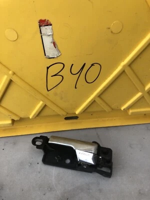 Driver traseiro Ford Fusion 2010-2012 LH OEM P/N BE53-54266A27-A - Imagem 1 de 3