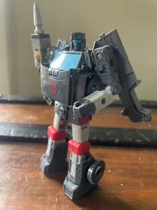Transformers Legacy United Autobots Stand 5 Pack SUV Trailbreaker 100% C9+! - Picture 1 of 1