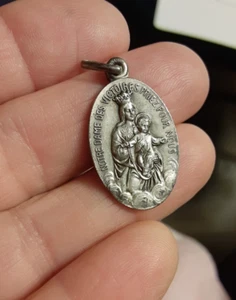 Old Notre Dame Our Lady of Victory Medal Signed Jean Balme France - Picture 1 of 14