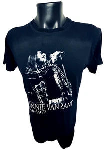 RONNIE VAN ZANT 1948 - 1977 T-SHIRT SIZE: LARGE - Picture 1 of 3