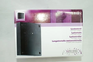 IQ Technic Wire Free In-Line Receiver RF IP44 2000W 100m 230V 100 Floodlight - Picture 1 of 1