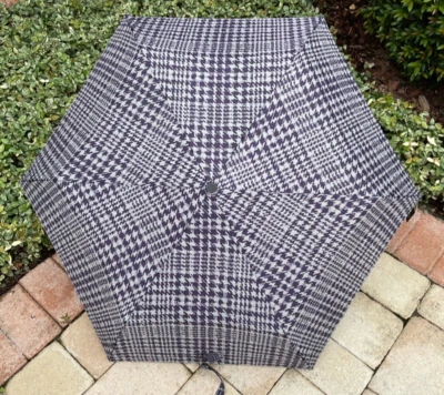 Guarda-chuva JONES NEW YORK ABERTURA AUTOMÁTICA 42 POLEGADAS CINZA ROXO HOUNDSTOOTH NOVO COM ETIQUETAS - Imagem 1 de 2