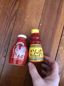 Chili Sauce & Siracha Flasche Salz & Pfefferstreuer - Bild 1 von 4