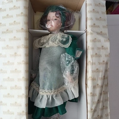 КУКЛА ASHTON DRAKE «АЛЕКСАНДРИЯ» 1-Е. СЕРИЯ ВЫШИВОК КРЕСТИКОМ ХУДОЖНИК СИНДИ МАККЛЮР - Изображение 1 из 4