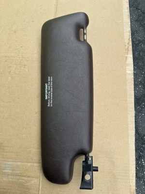 Parasol lateral derecho marrón OEM 90-02 MERCEDES R129 SL500 500SL SL320 Foto 1 de 4