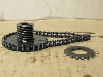 Cadena de piñones de bomba de aceite Honda CM400E 1981 15110-413-010 Foto 1 de 4