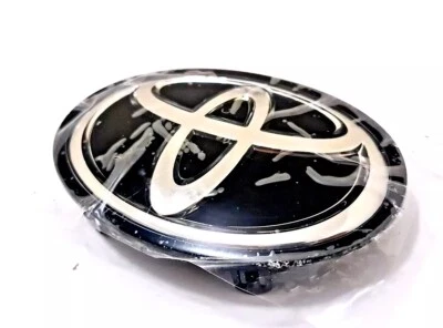 Toyota RAV4 2018-2017-2016 parrilla delantera emblema logotipo radar 53141-42020 Foto 1 de 4