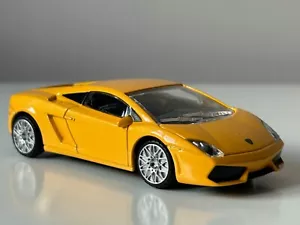 Lamborghini Gallardo LP560-4 modelo de coche italiano diecast amarillo juguete 1:40 Rastar - Imagen 1 de 12