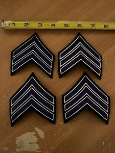 LOTE DE 4 NUEVOS - PARCHE UNIFORME - SARGENTO - AZUL / BLANCO - 3 1/4 ANCHO X 4 ALTO - Imagen 1 de 4