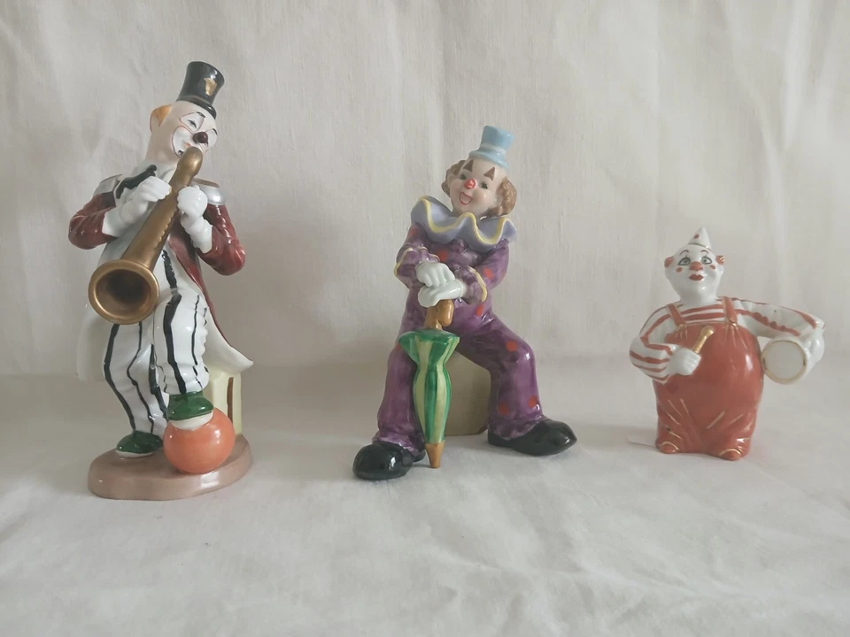 Konvolut 3 x handbemalte hochwertige Porzellan Clowns Porzellanclowns - Bild 1 von 4