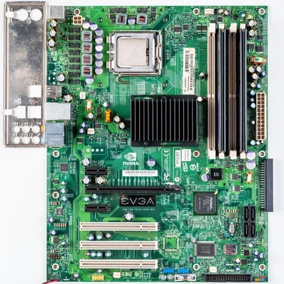 Placa madre EVGA 122-CK-NF66-T1 NVIDIA nForce 650i Ultra ATX LGA775 DDR2 Intel Foto 1 de 4
