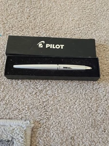 Pilot Füllfederhalter - Silber  - Bild 1 von 5