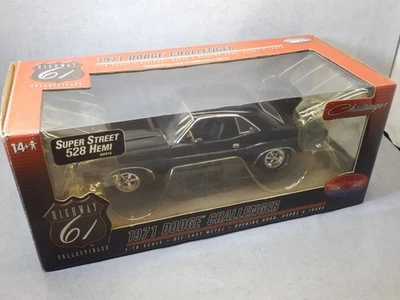 A 600 Pezzi Highway 61 1971 Dodge Challenger Super Street 528 HEMI 1/18 - Immagine 1 di 4