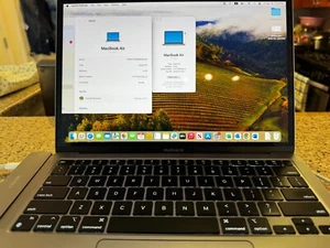 Apple MacBook Air 13in (512GB SSD, M1, 8GB) Laptop - Gray 2020 late - Picture 1 of 8